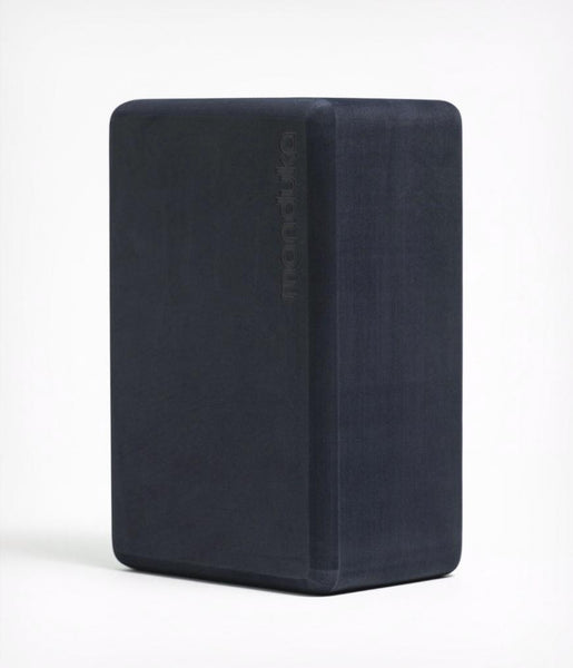 Manduka Recycled Foam Yoga Block (Midnight - Size: 4”x6”x9”)